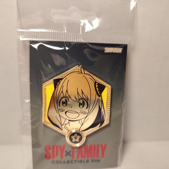 Spy X Family Anya Forger Official Anime Pin - Picture 3 of 3